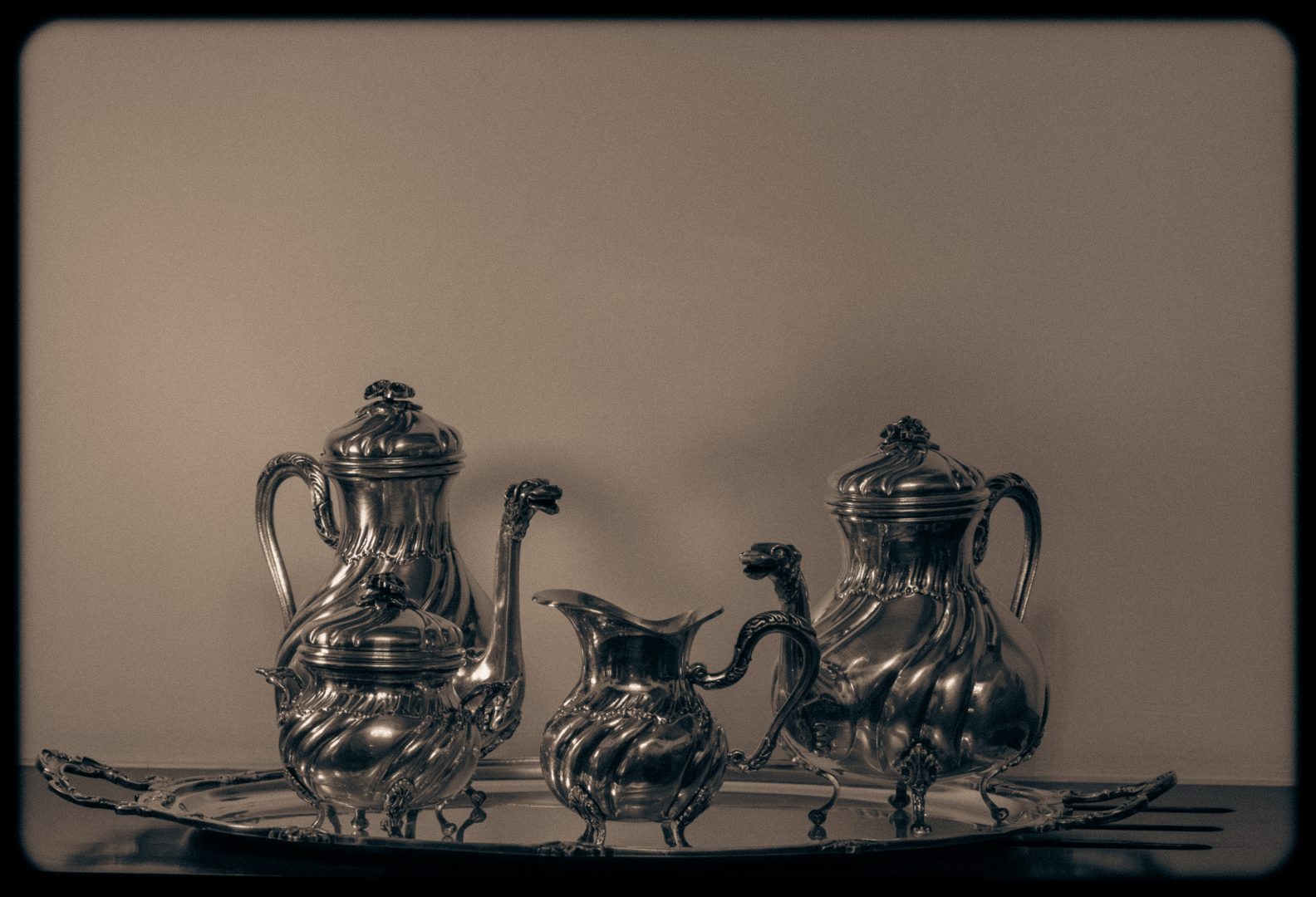 Art. History. Experience. – Eleganța Cigar Lounge-ului interbelic în inima Bucureștiului